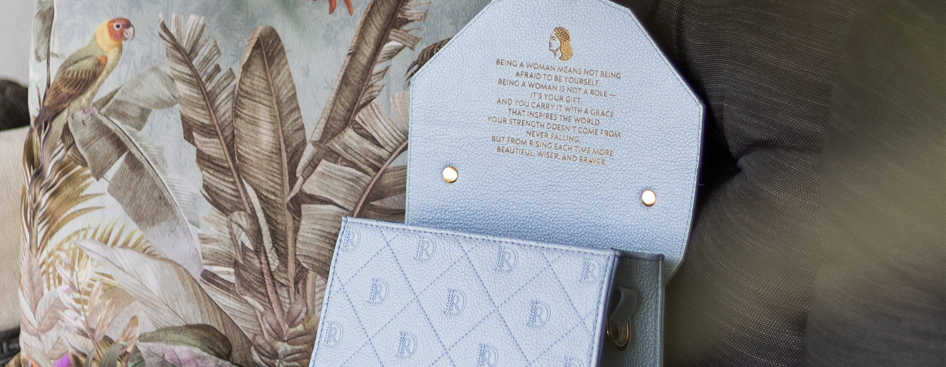 Personalized handbag