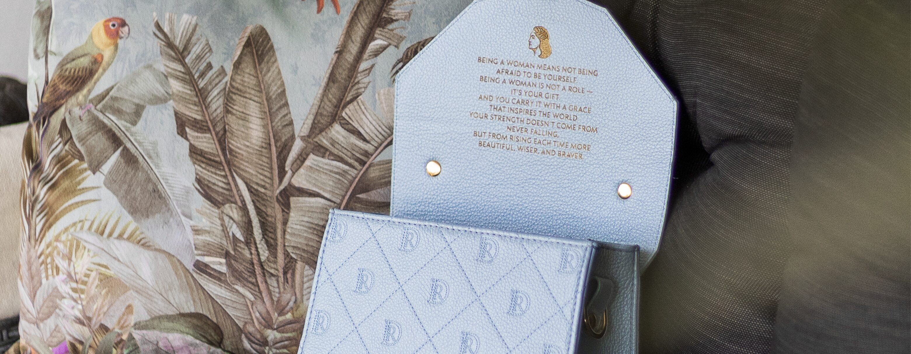 Personalized handbag