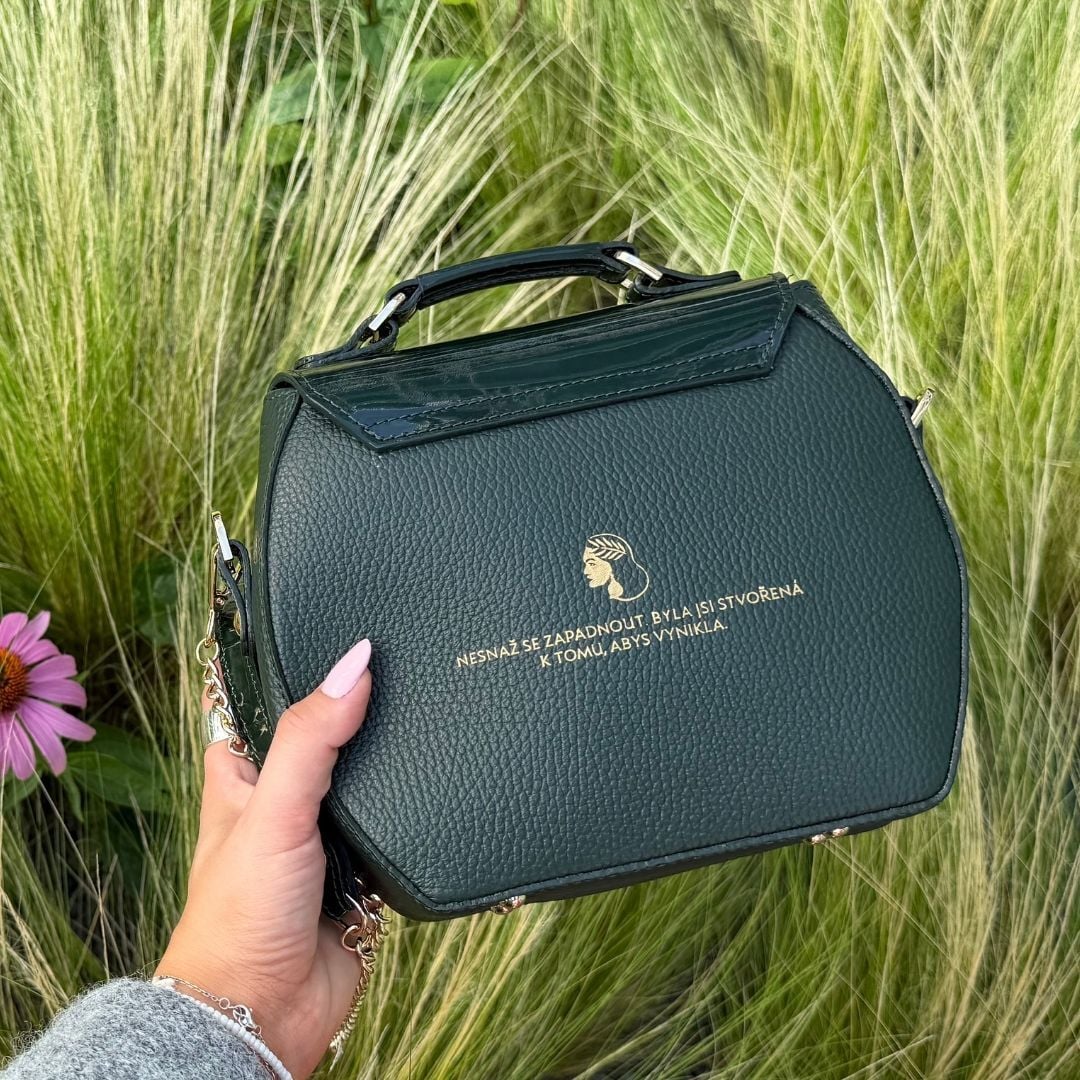 Personalized handbag