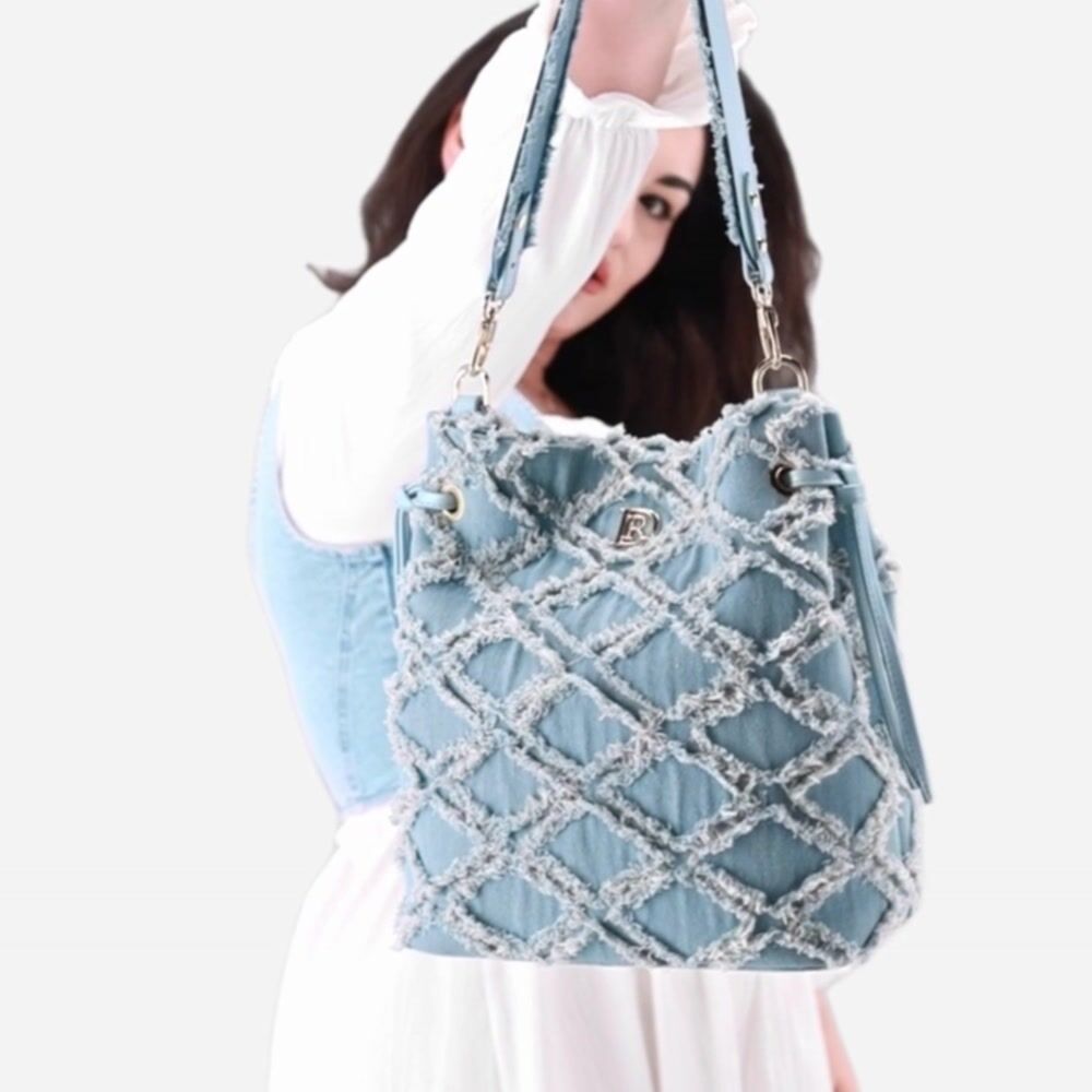 Lily Atlantis "LIGHT BLUE"