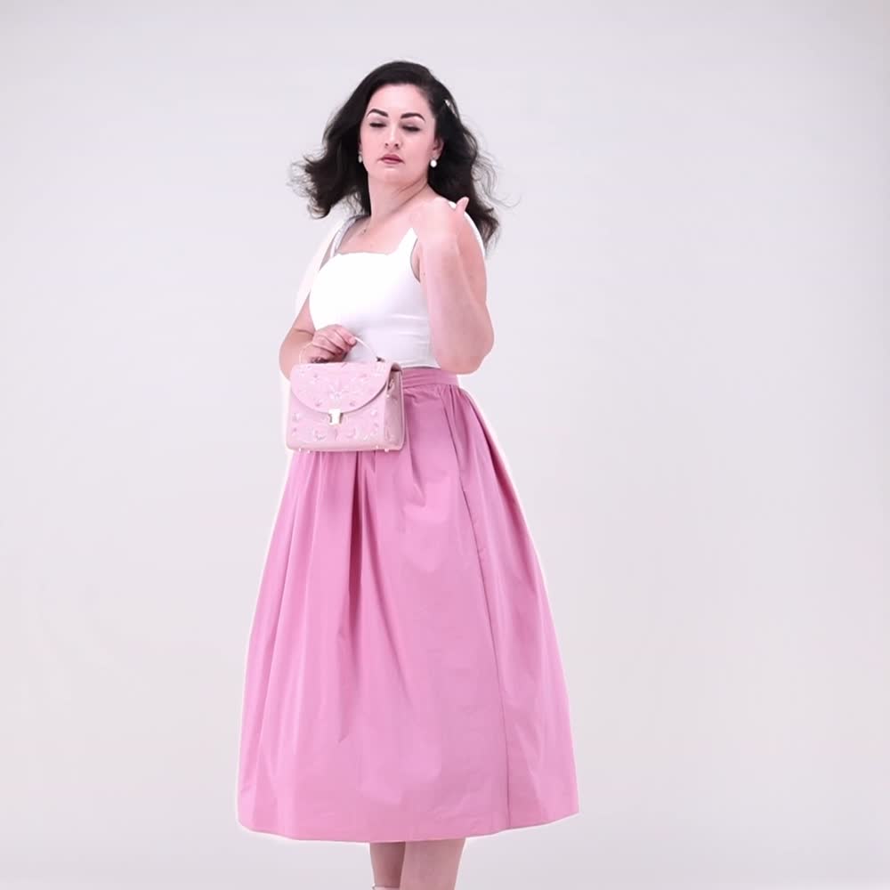 Bella Contessa