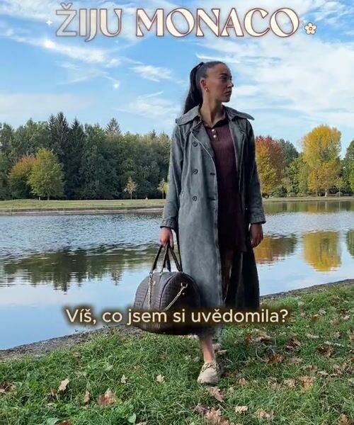 Cestovná taška Monaco v jesennom parku