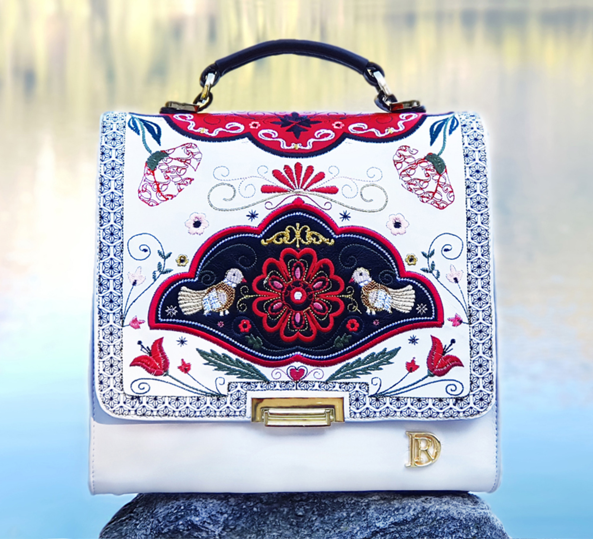 IZABELLA Heart of Europe "White"