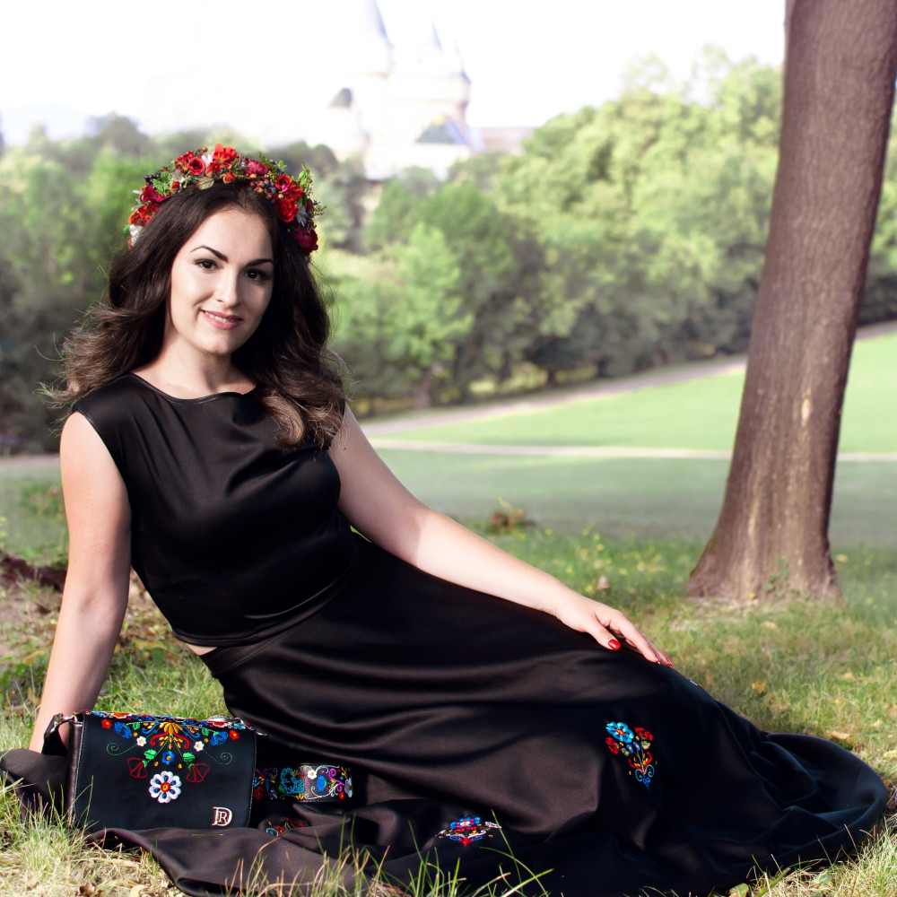 LYDIA "Folk" Black