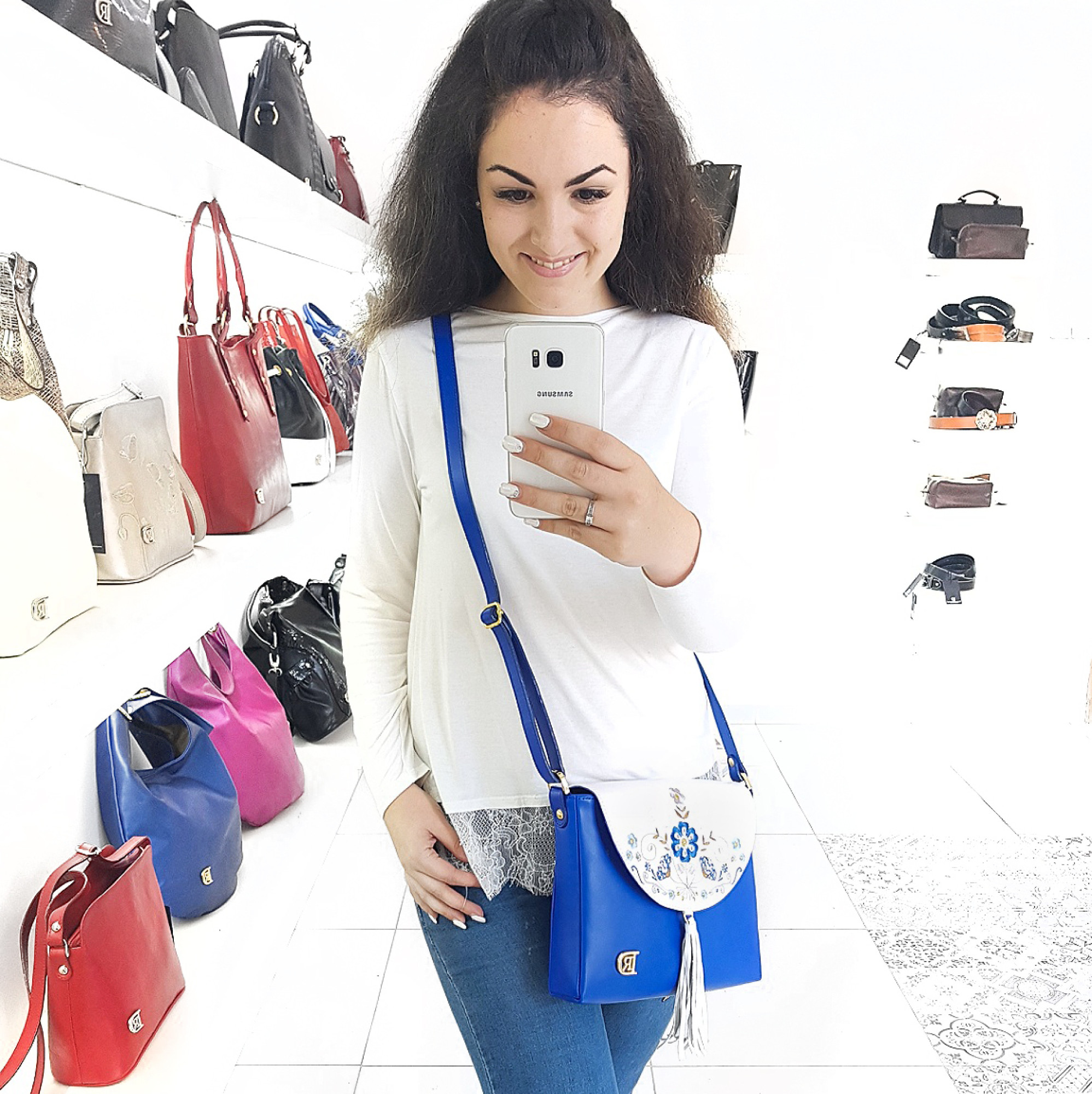 SURI FOLK "KRÁĽOVSKÁ MODRÁ-BIELA"