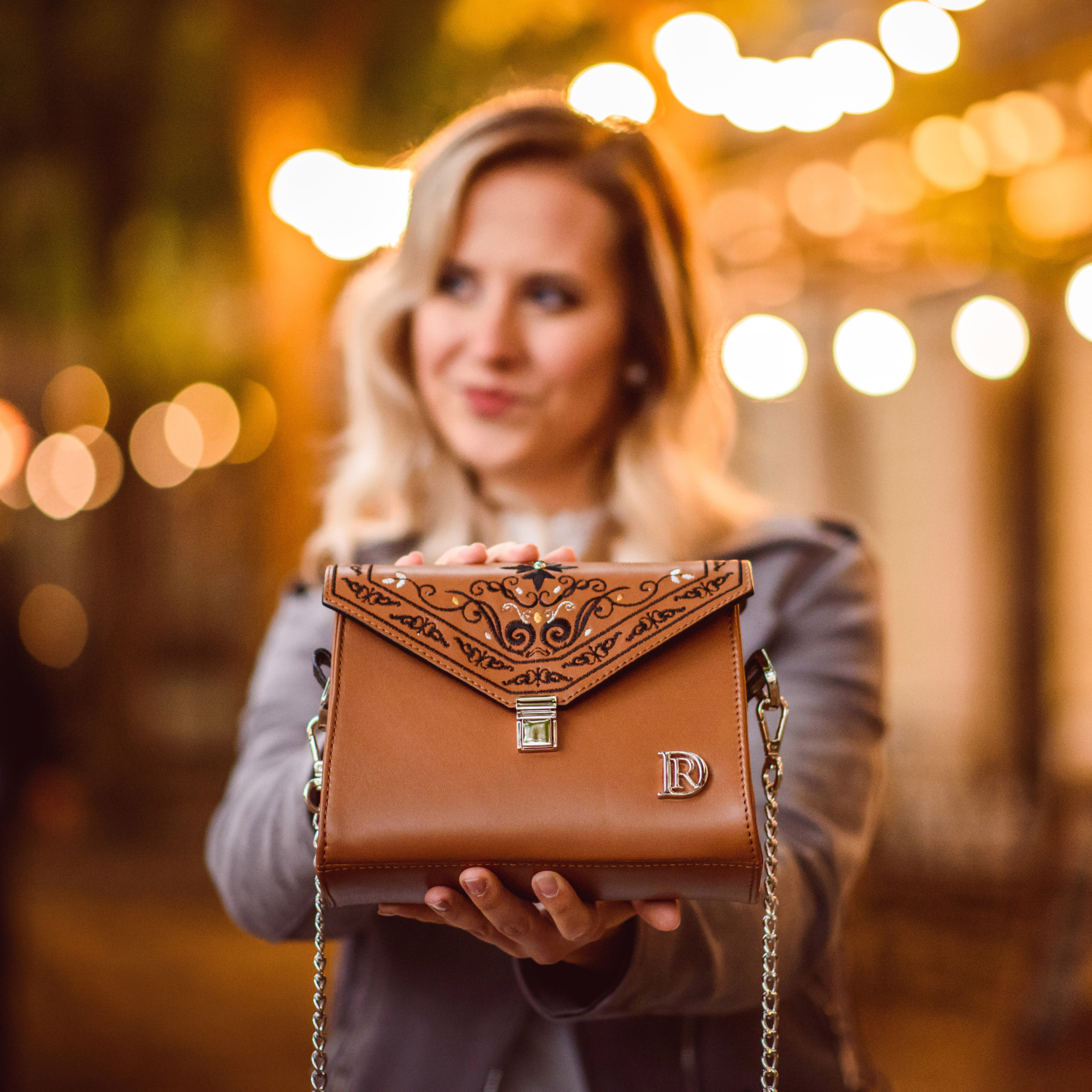 Bella Princessa "HNEDÁ"