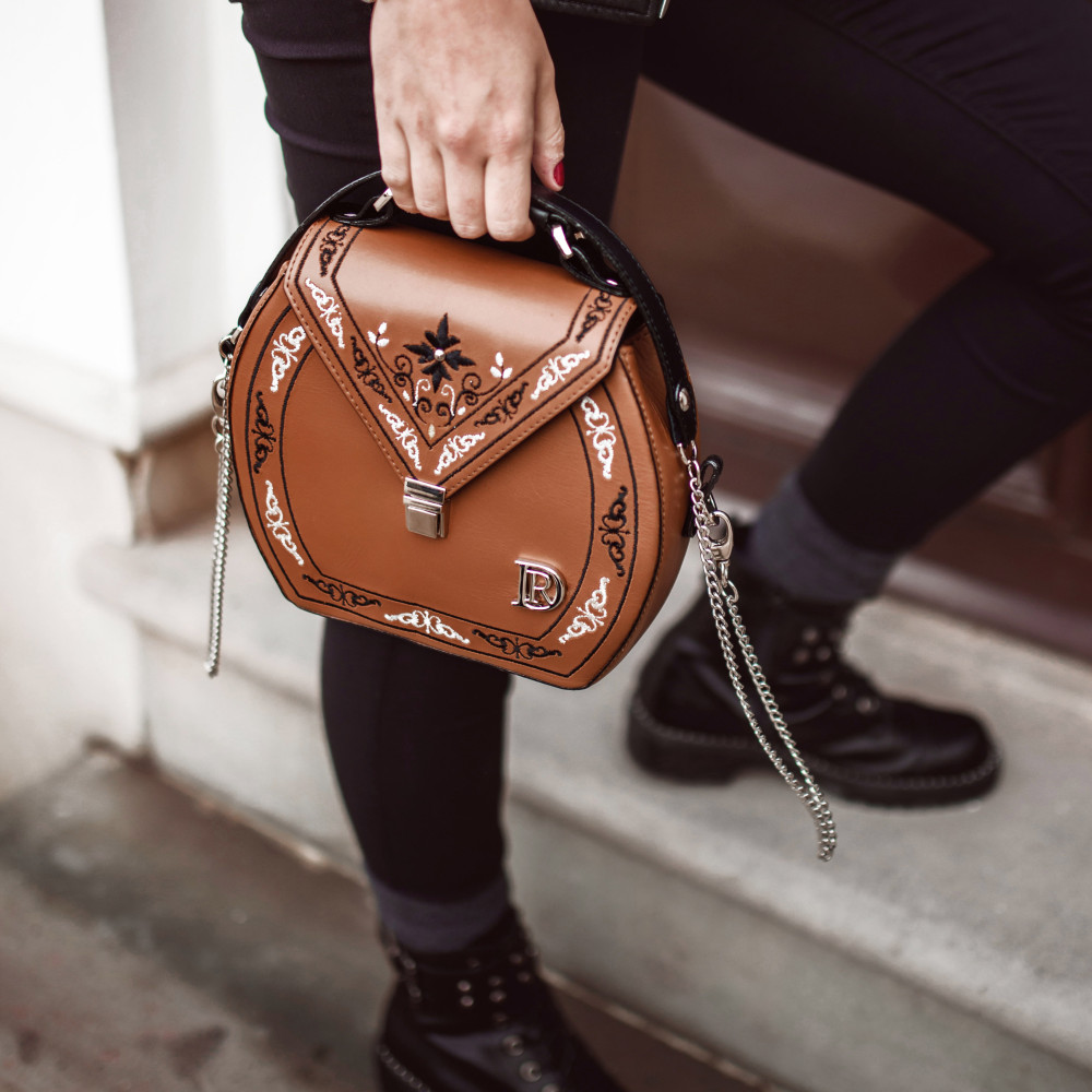 EMA "Princessa" Brown