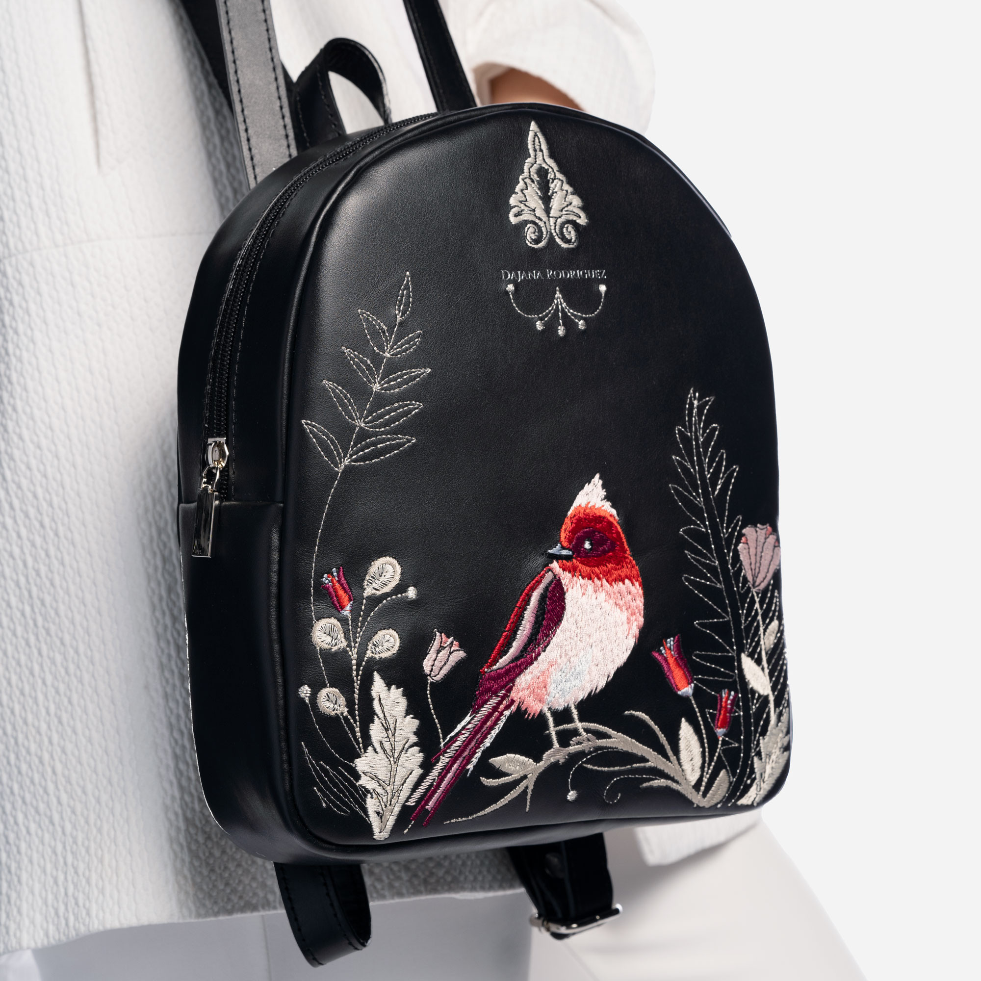 Rene Aurora "ČIERNA"