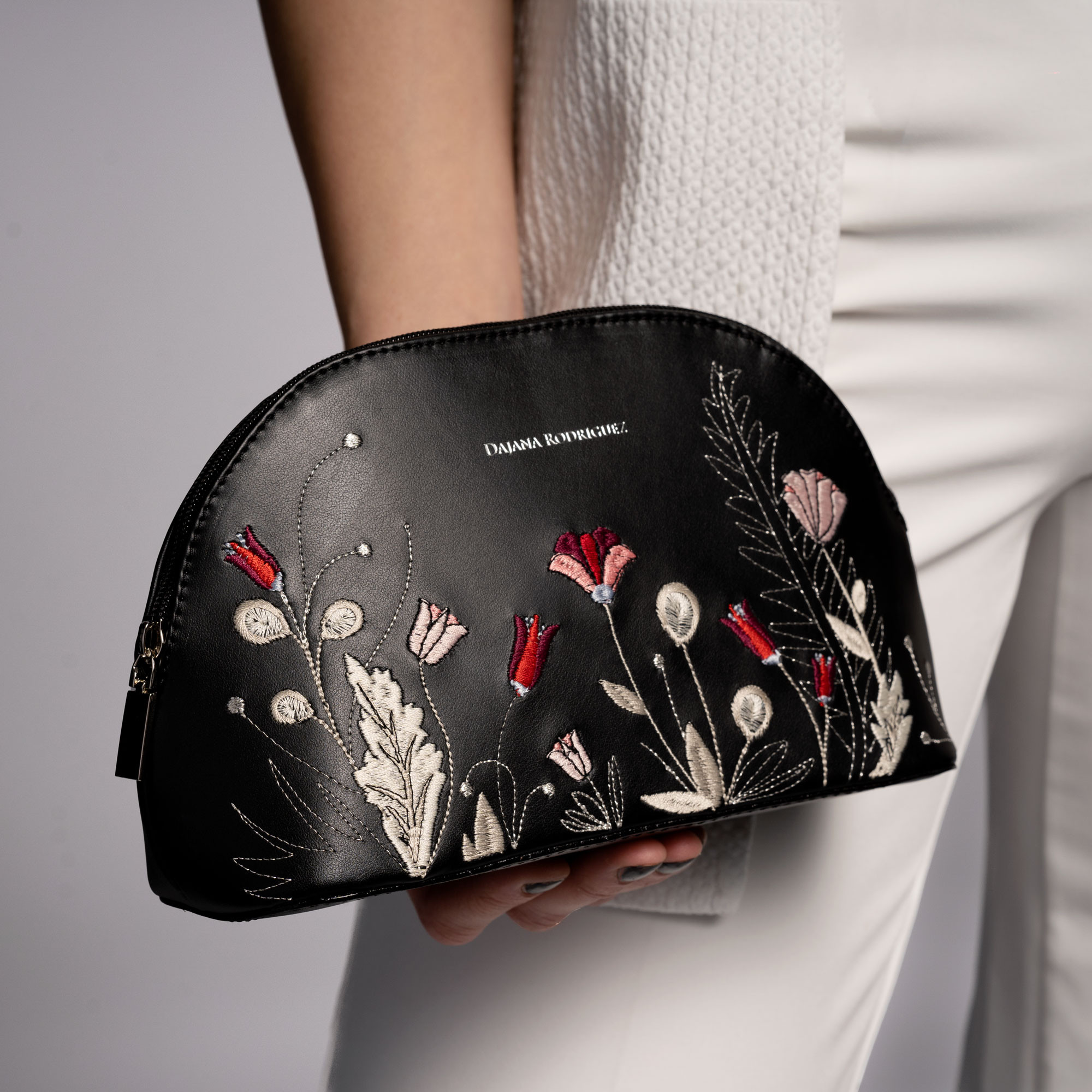 COSMETIC BAG II AURORA "BLACK"