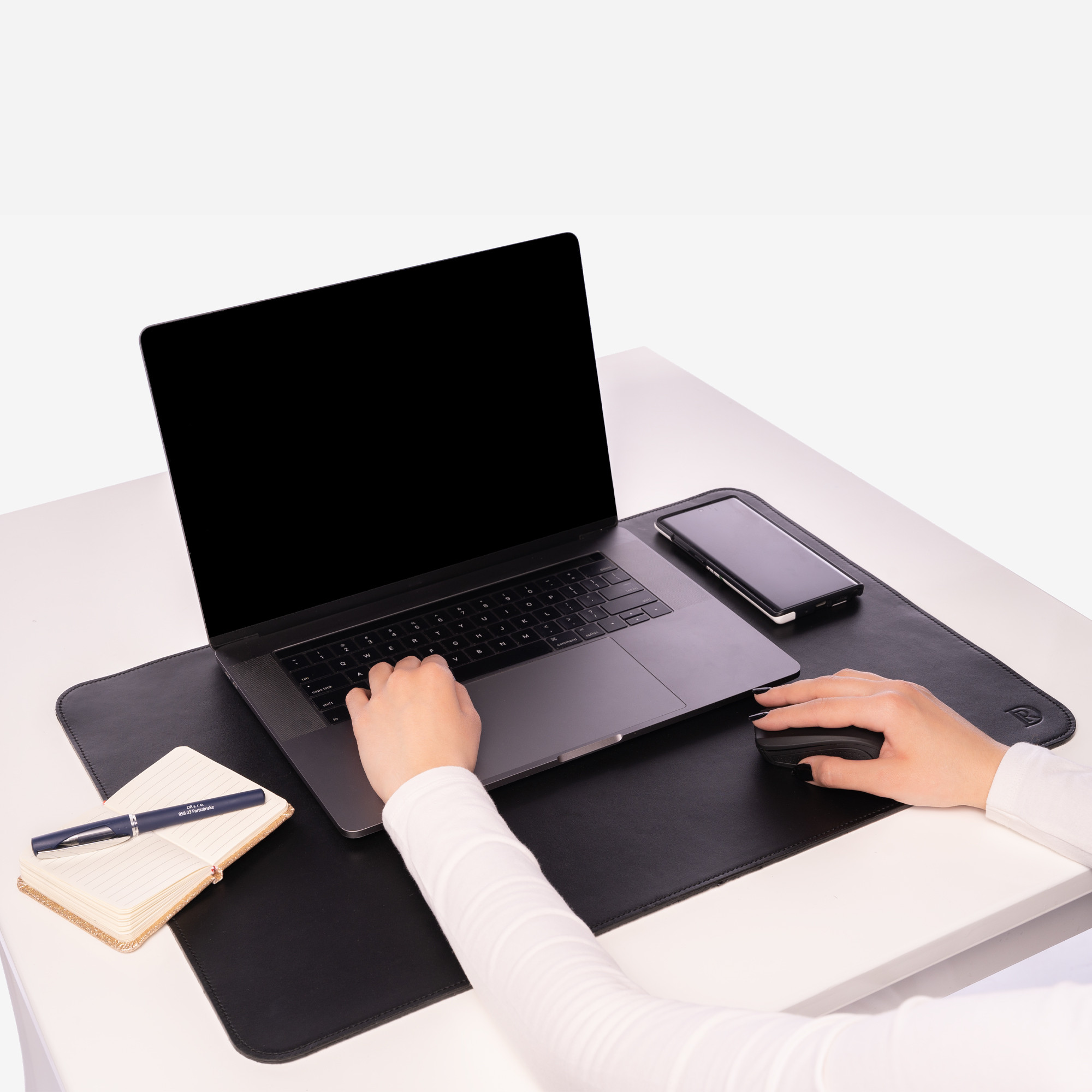 TABLE MATS MEDIUM "BLACK"