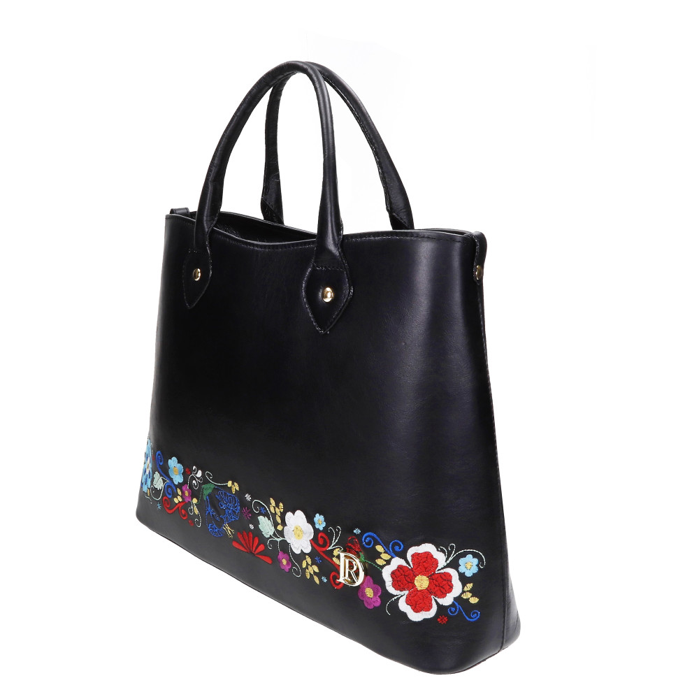 KLEMENTINKA STREDNÁ FOLK "ČIERNA"