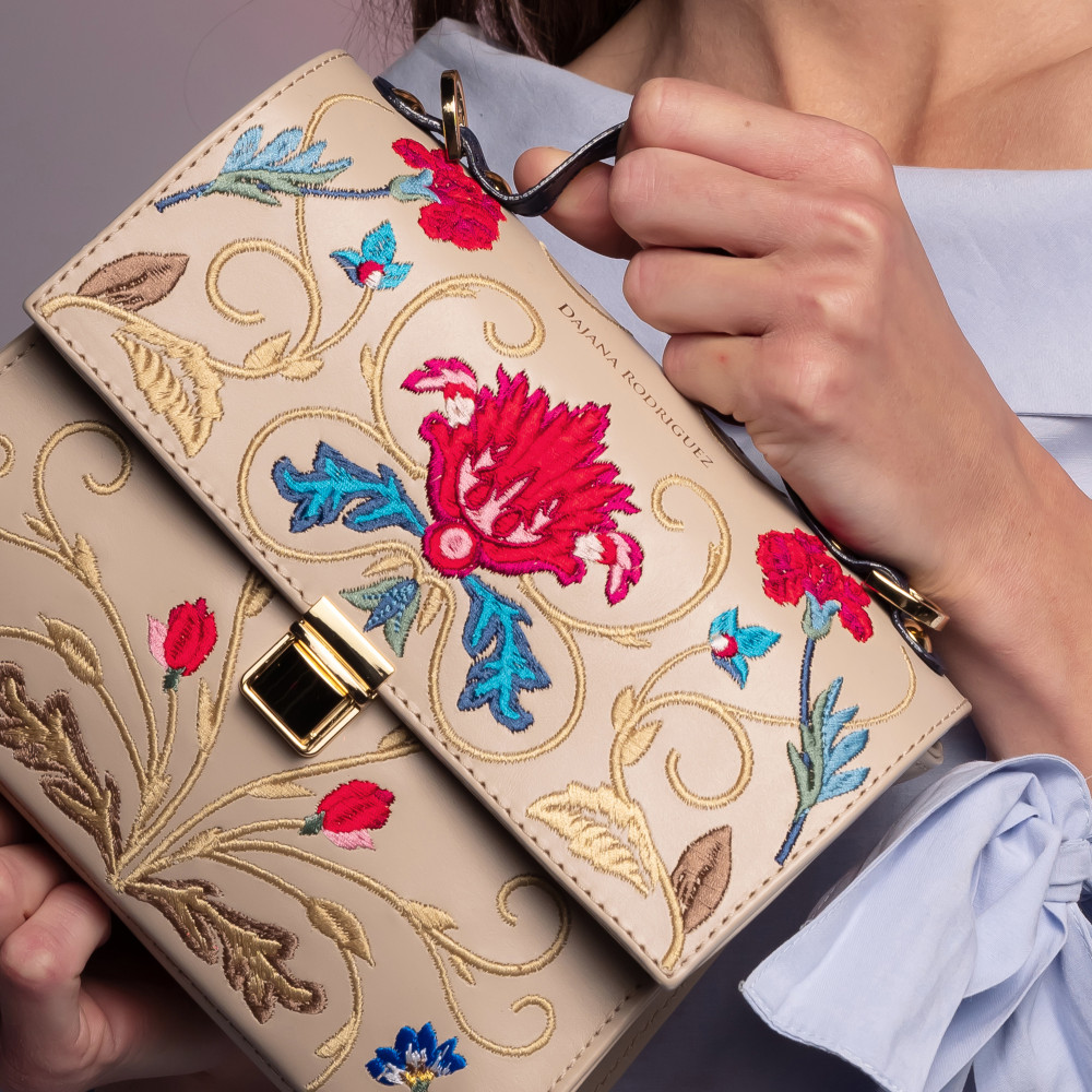 Bella Prima "LAMB" PREDPREDAJ