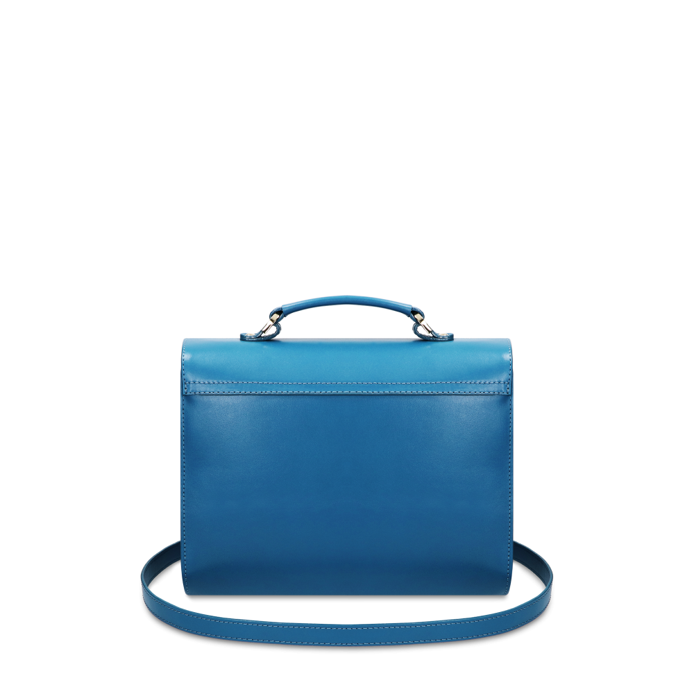 Vivienne Aurora "DIVE"