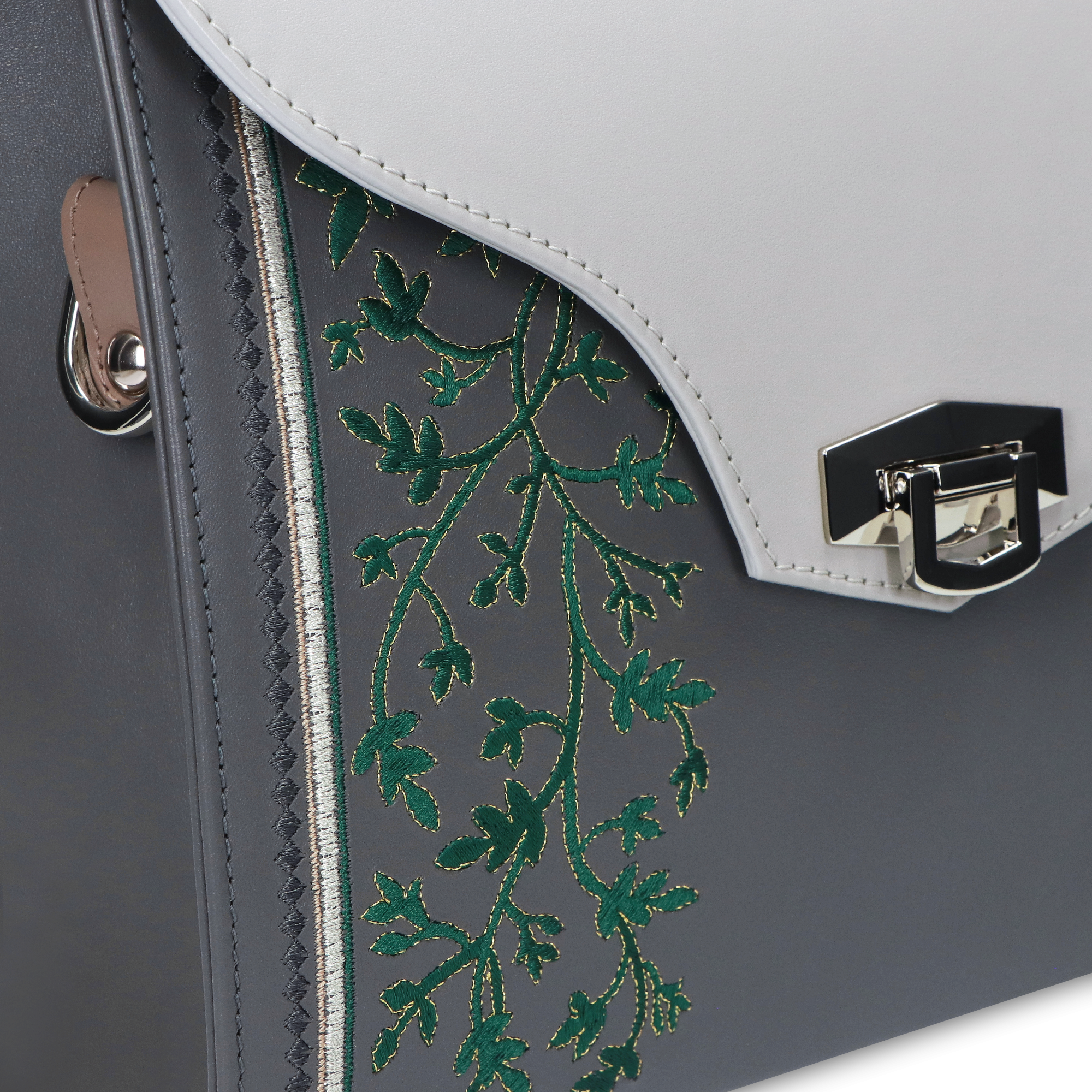 Vivienne Artemis "GULL"