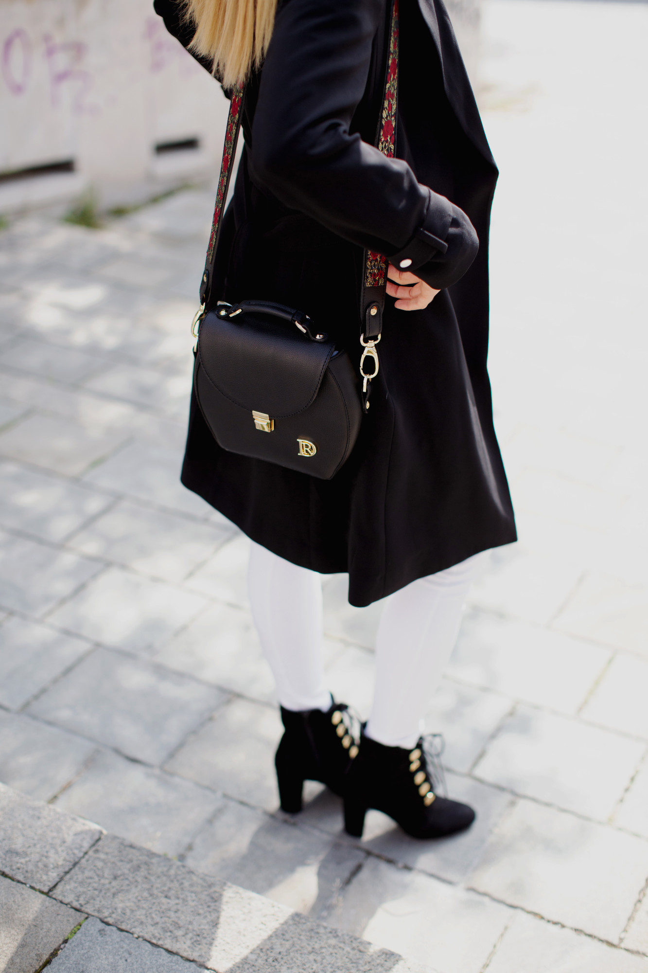 Ema Bohemian "NERO" Silver