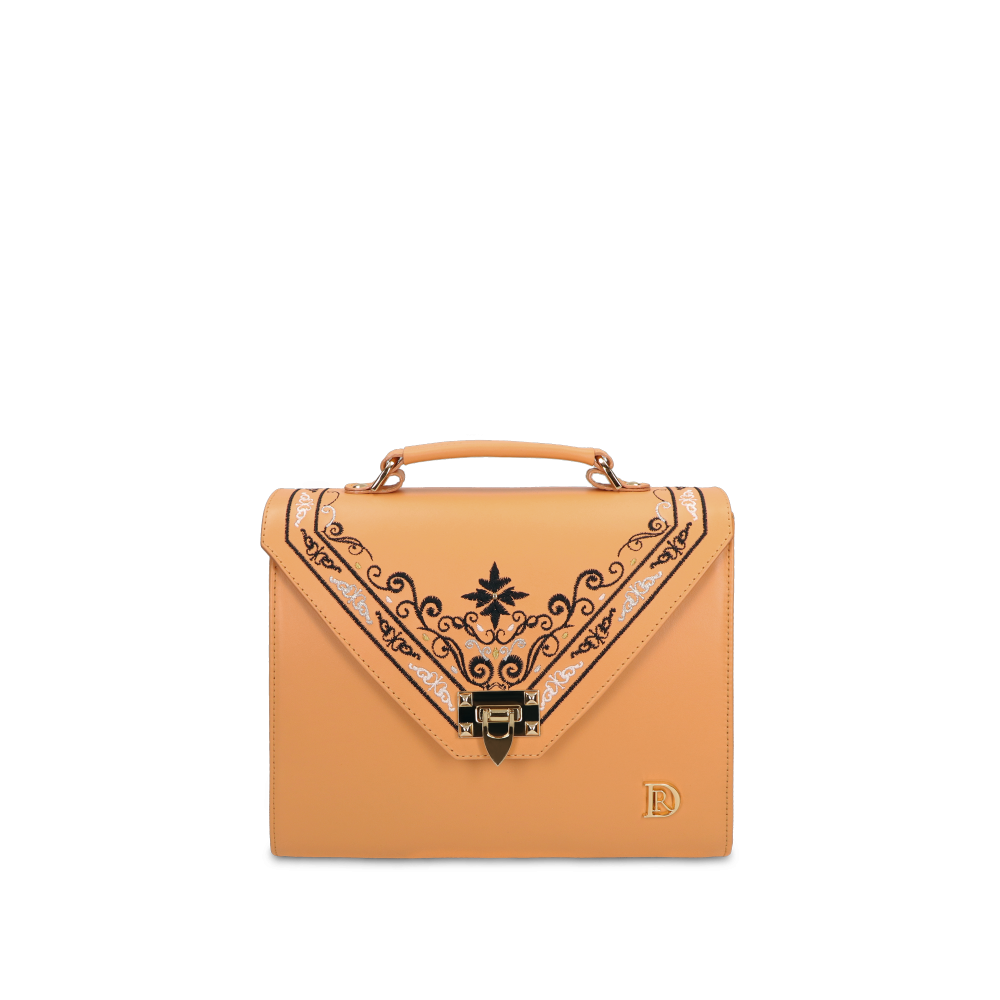  Vivienne Princessa Limit "APRICOT"