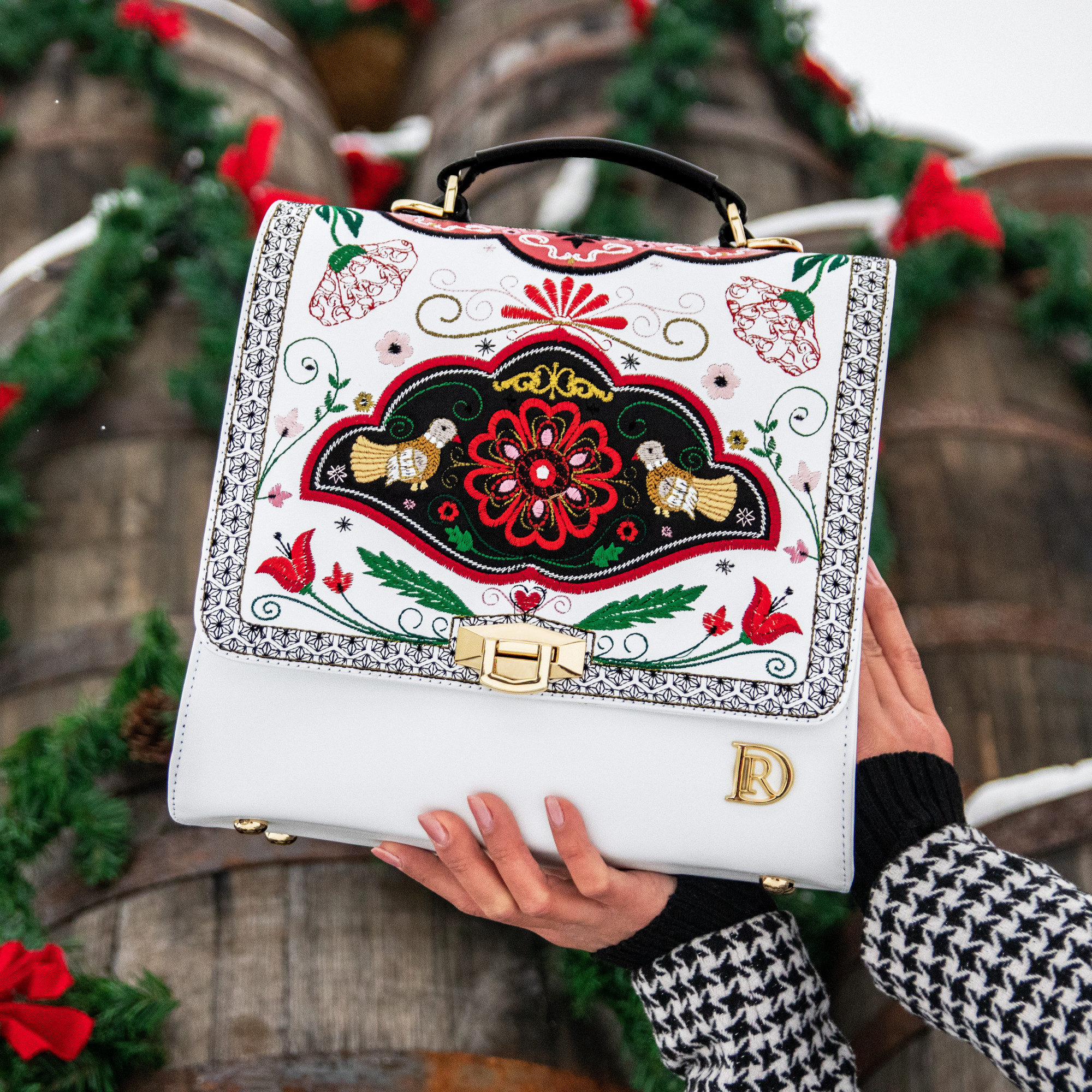 Izabella Corazón de Europa "BLANCA"