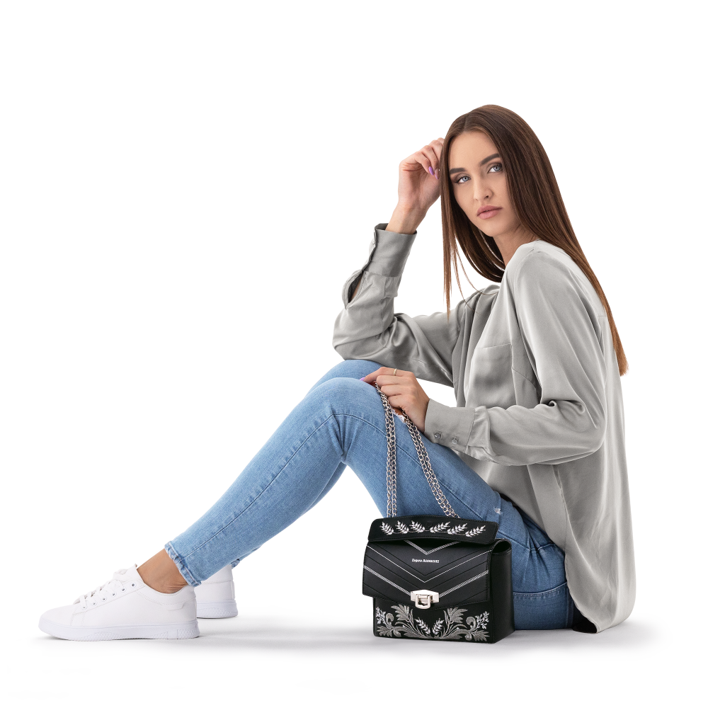 Kristyna Orion "ČIERNA"