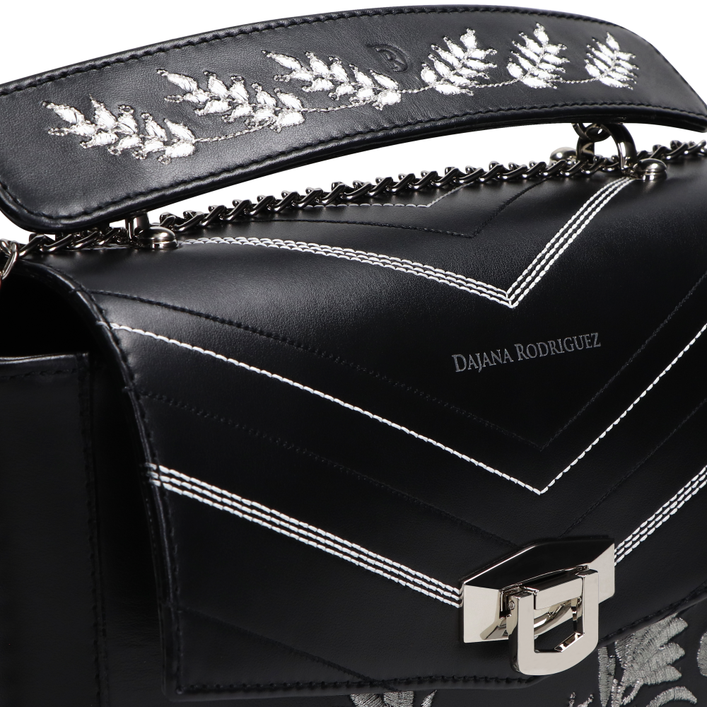 Kristyna Orion "ČIERNA"