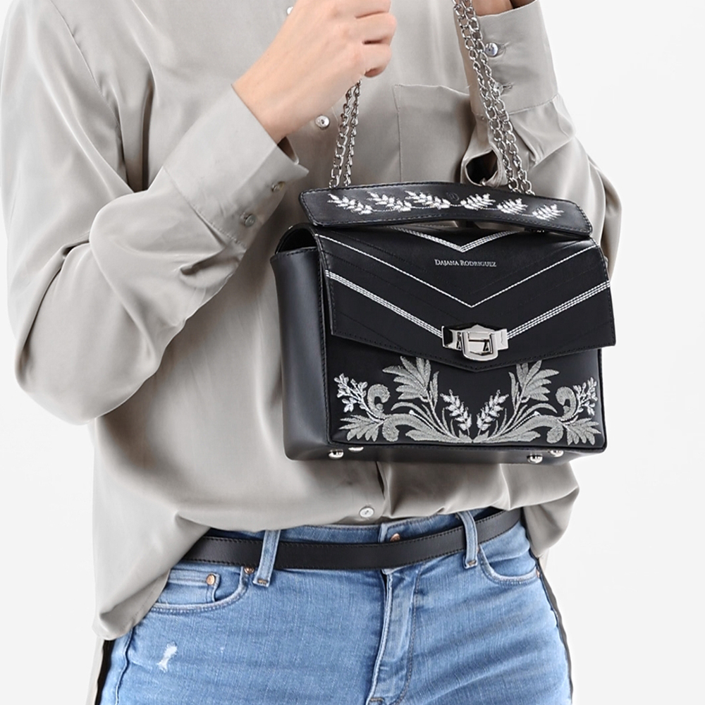 Kristyna Orion "ČIERNA" video