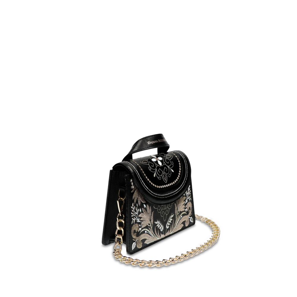 Khloe Orion "ČIERNA"