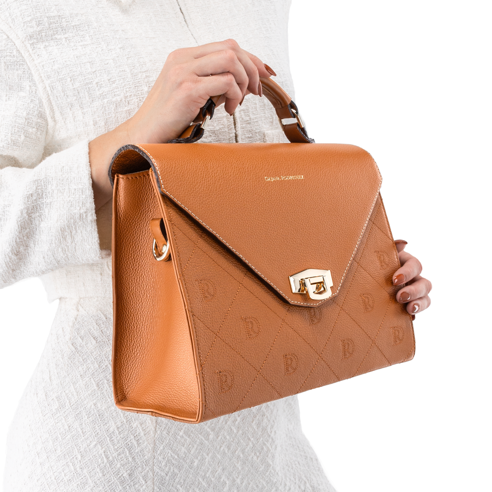 Vivienne Trinity "Brown"