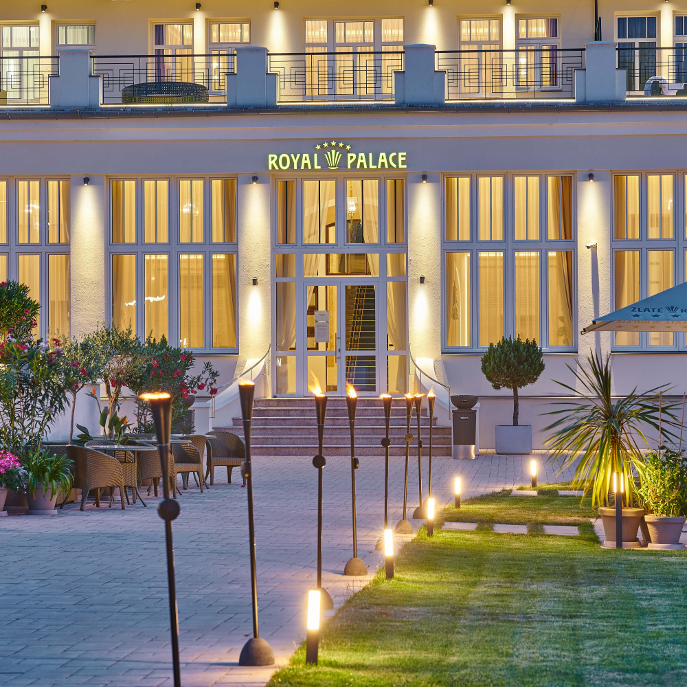 Shop Dajana Rodriguez in Modern Spa Turcianske Teplice