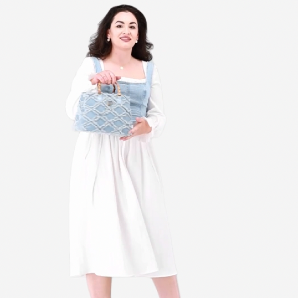 Lisa Atlantis "LIGHT BLUE" video