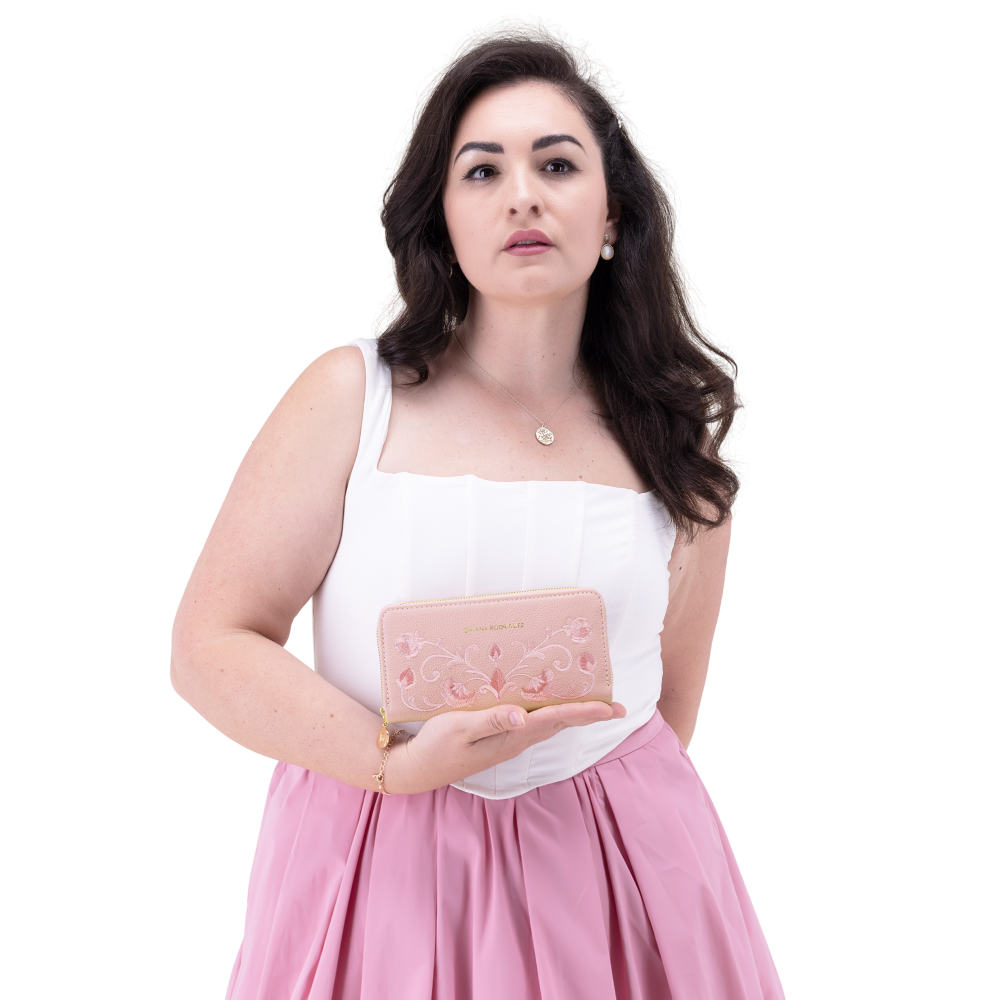 Ariana Contessa