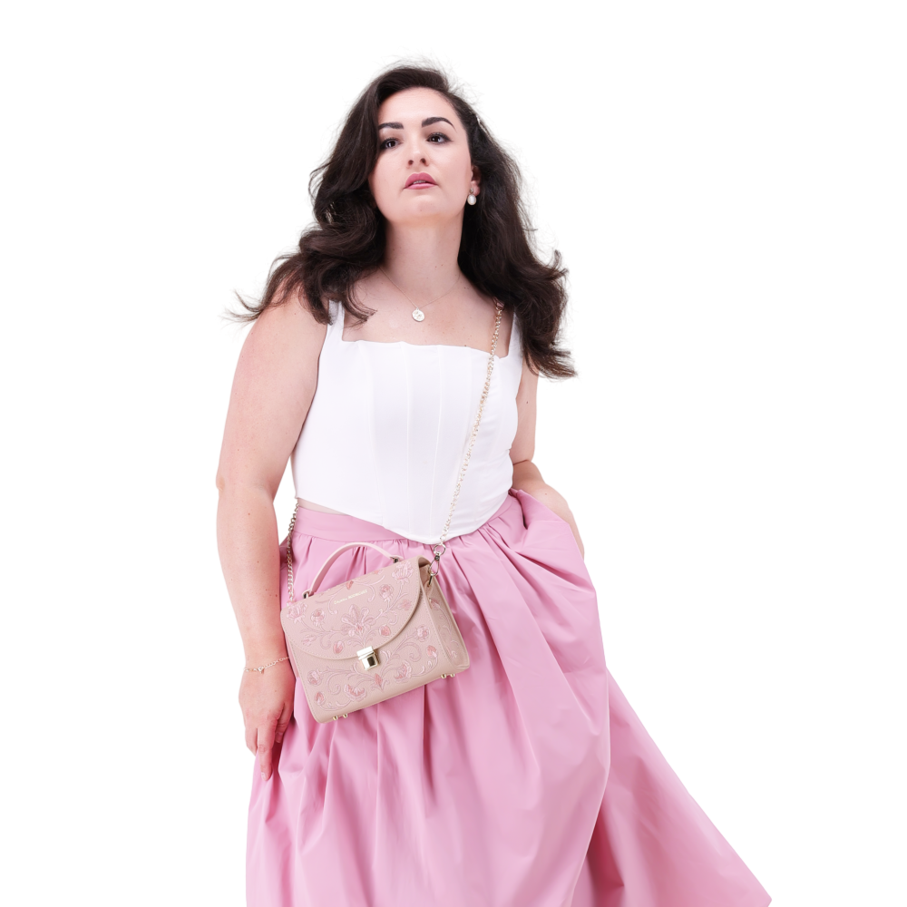 Bella Contessa