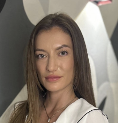 Alba María H.