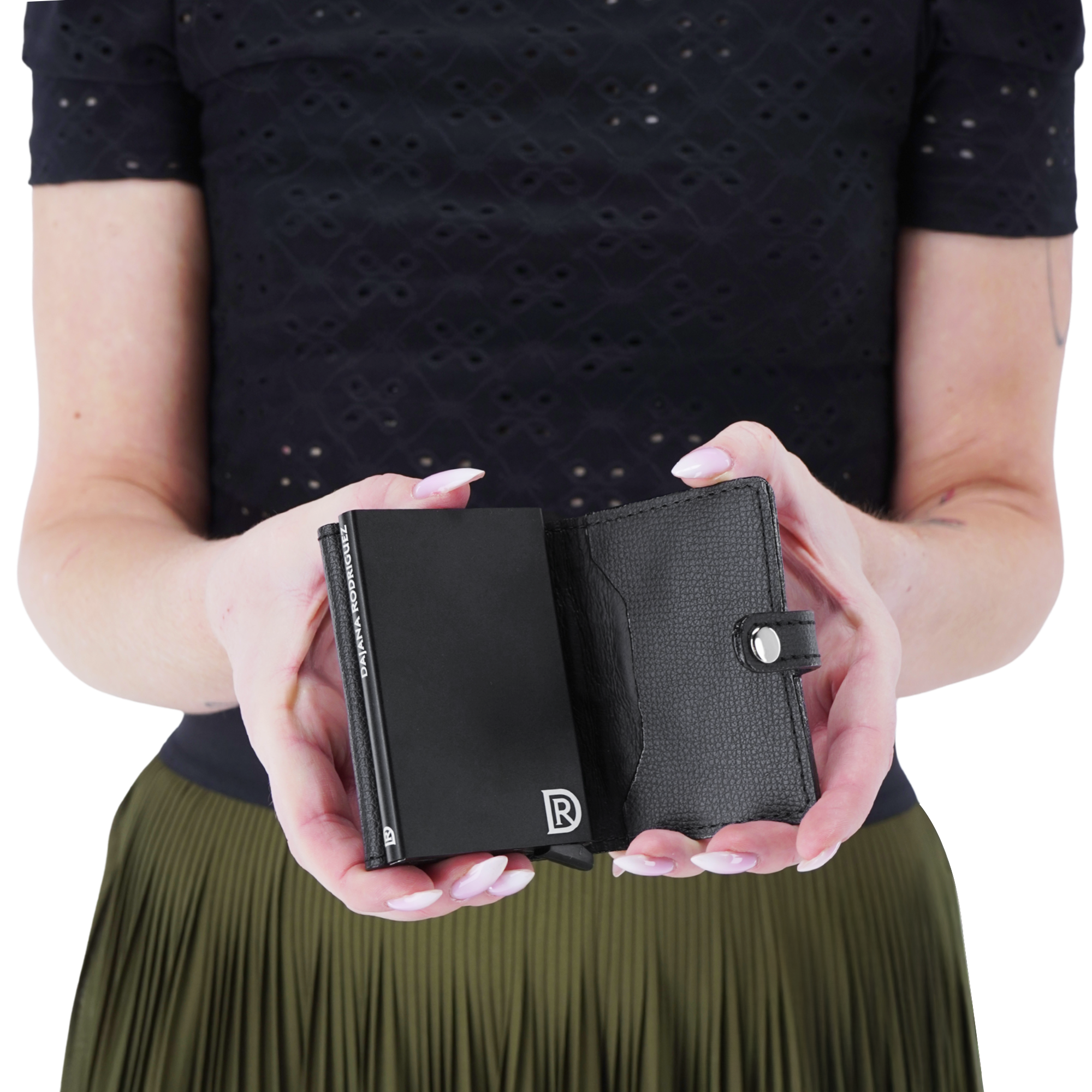 Cardholder DR X Erika Mokrý